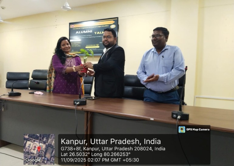 विश्वविद्यालय के लाॅ विभाग में एल्युमिनी टाॅक आयोजित किया गया